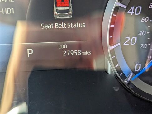 Used 2023 Toyota Highlander XLE image 29