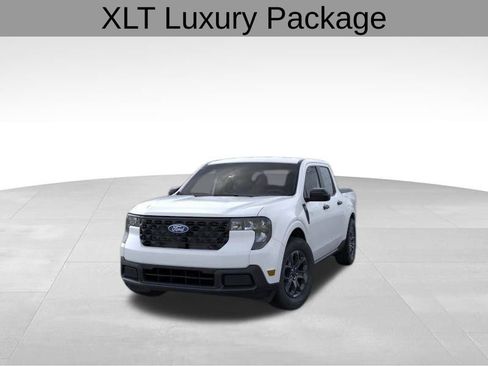 New 2025 Ford Maverick XLT w/ Equipment Group 301A image 3
