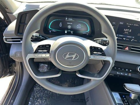 New 2026 Hyundai Elantra Hybrid FWD image 47