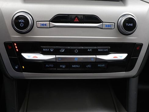 Used 2023 Ford Explorer XLT w/ Equipment Group 202A image 24