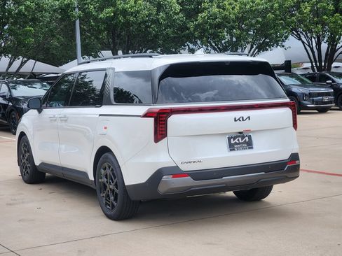 New 2026 Kia Carnival SX Prestige FWD image 3