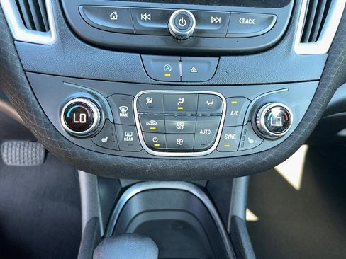 Used 2023 Chevrolet Malibu LT image 21
