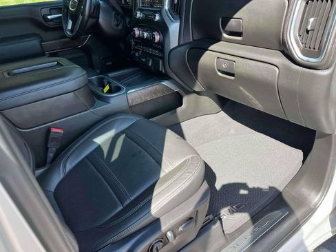 Used 2022 GMC Sierra 2500 Denali w/ Denali Ultimate Package AWD/4WD image 23