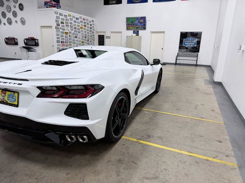 Used 2023 Chevrolet Corvette Stingray Preferred Conv w/ Battery Protection Package RWD image 27