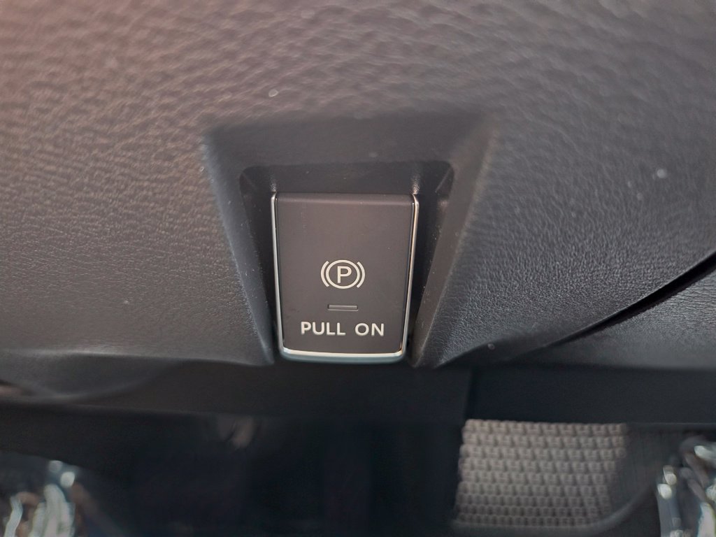 Used 2023 Nissan Ariya FWD image 39