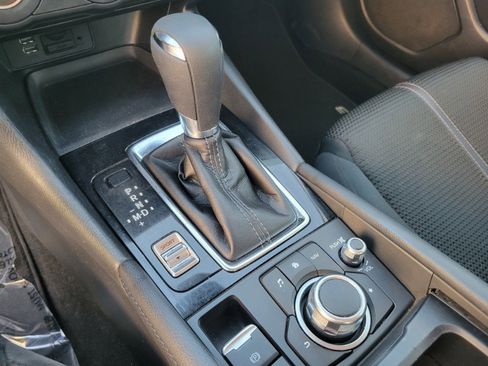 Used 2018 MAZDA MAZDA3 Sport w/ Preferred Equipment Package image 30