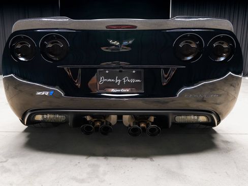 Used 2009 Chevrolet Corvette ZR1 w/ Preferred Equipment Group RWD image 42