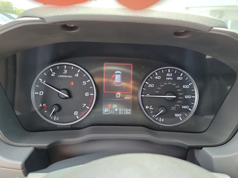 Used 2025 Subaru Crosstrek 2.5i Premium AWD/4WD image 25
