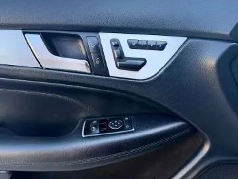 Used 2013 Mercedes-Benz C 250 Coupe image 17