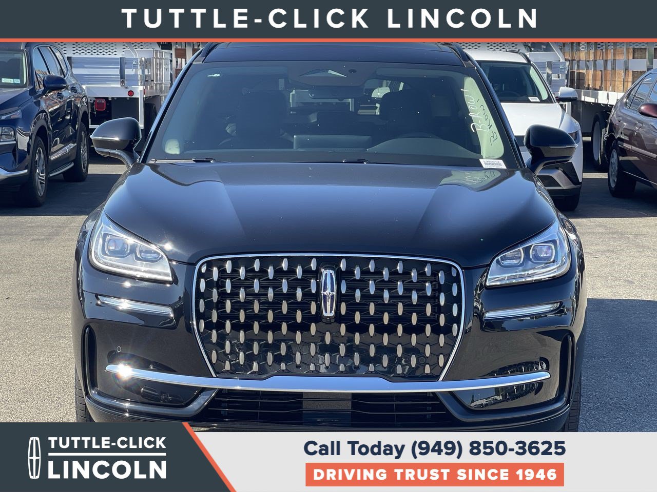 New 2025 Lincoln Corsair Grand Touring w/ Equipment Group 301A AWD/4WD image 2