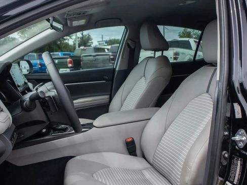 Used 2023 Toyota Camry SE FWD image 20