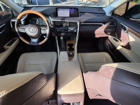 Used 2018 Lexus RX 450h AWD w/ Premium Package image 37