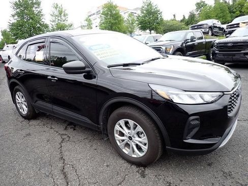 Certified 2025 Ford Escape Active w/ Tech Pack #1 AWD/4WD image 11