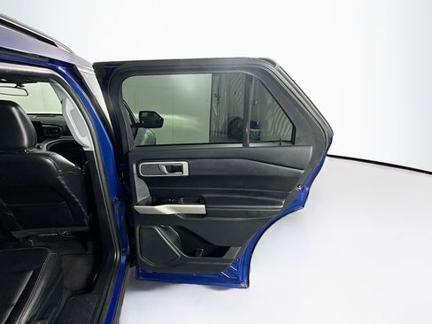 Used 2023 Ford Explorer XLT w/ Equipment Group 202A image 31