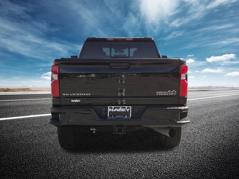 Used 2023 Chevrolet Silverado 2500 High Country image 20