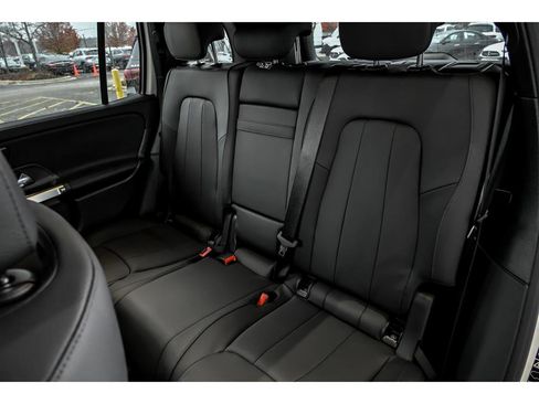 New 2026 Mercedes-Benz GLB 250 4MATIC image 11