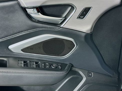 Used 2023 Acura RDX FWD image 17