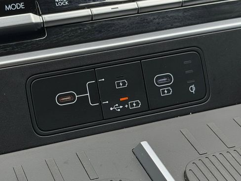 Used 2025 Hyundai Santa Fe XRT AWD/4WD image 17