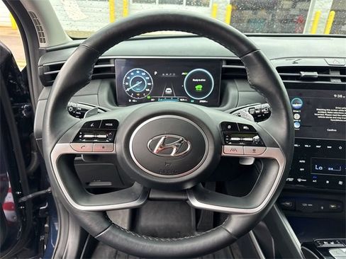 Used 2023 Hyundai Tucson Limited image 17