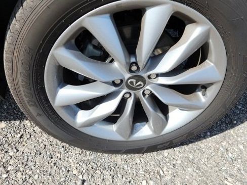 Used 2022 INFINITI QX50 Luxe image 9