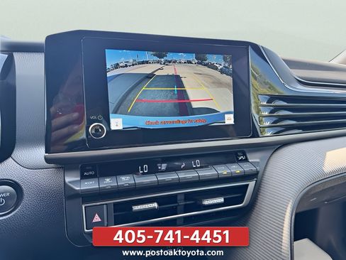 Used 2025 Toyota Camry SE FWD image 25