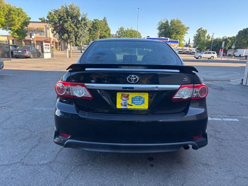 Used 2013 Toyota Corolla S FWD image 4