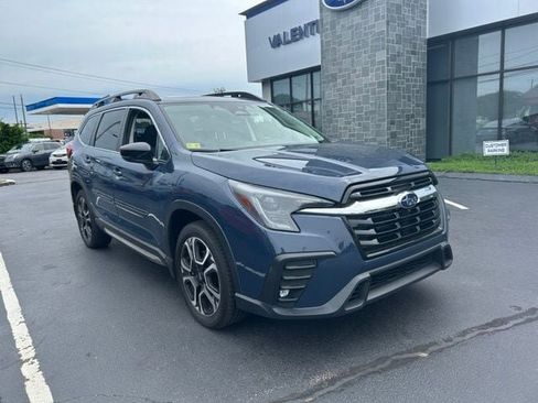 Used 2024 Subaru Ascent Limited w/ Technology Package AWD/4WD image 3
