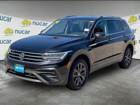 Used 2024 Volkswagen Tiguan SE AWD/4WD image 3