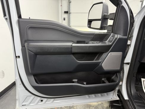 Used 2022 Ford F150 XLT w/ Equipment Group 302A High image 11