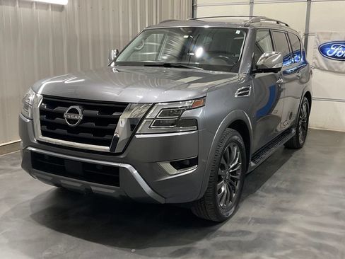 Used 2023 Nissan Armada Platinum w/ Captain's Chairs Package AWD/4WD image 3