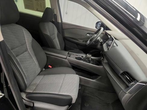 Used 2023 Nissan Rogue SV FWD image 28