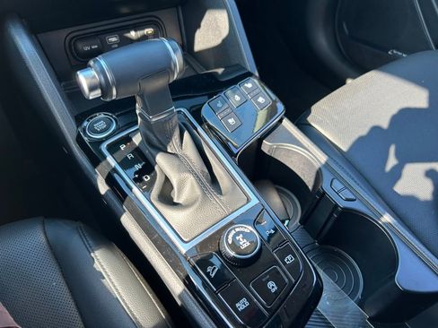 Certified 2024 Kia Sportage SX image 16