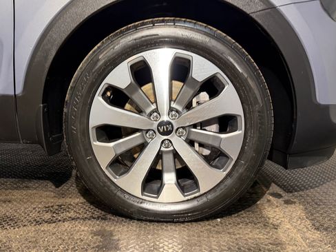 Used 2020 Kia Telluride S w/ S 8 Passenger Seating Package image 11