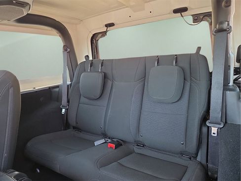 Used 2020 Jeep Wrangler Sport image 13