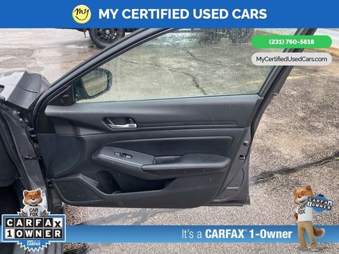 Used 2024 Nissan Altima 2.5 SV FWD image 15