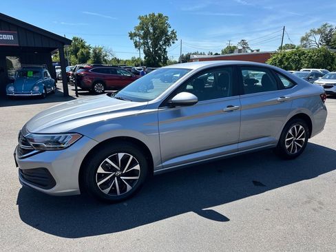 Used 2024 Volkswagen Jetta S image 7