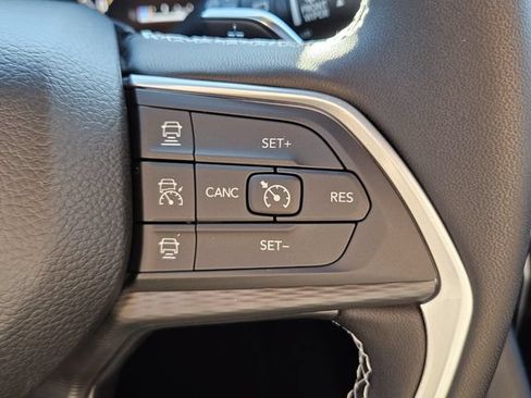 New 2025 Jeep Grand Cherokee Laredo RWD image 21