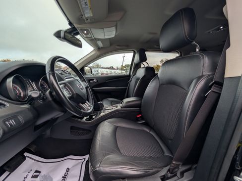 Used 2019 Dodge Journey Crossroad image 28
