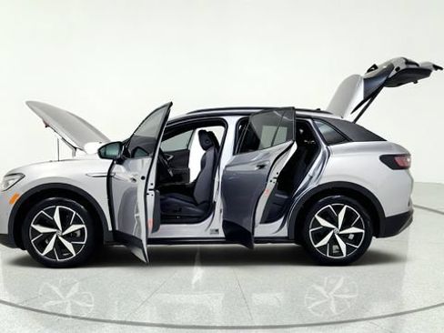 Used 2023 Volkswagen ID.4 S RWD image 15