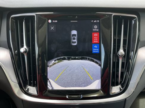 Used 2024 Volvo S60 B5 Core FWD image 5