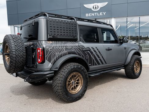 Used 2025 Ford Bronco Badlands image 13