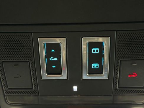 Used 2017 Jaguar XE R-Sport image 26