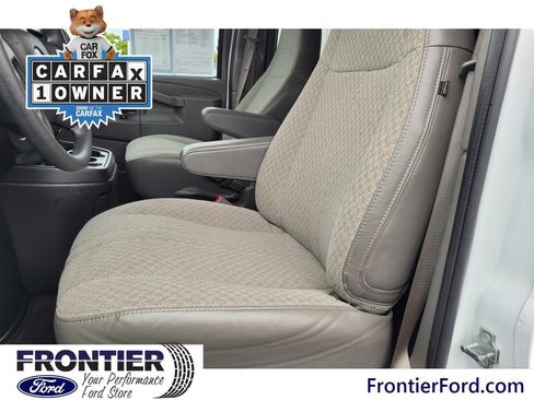 Used 2024 Chevrolet Express 3500 LT w/ LT Preferred Equipment Group RWD image 23