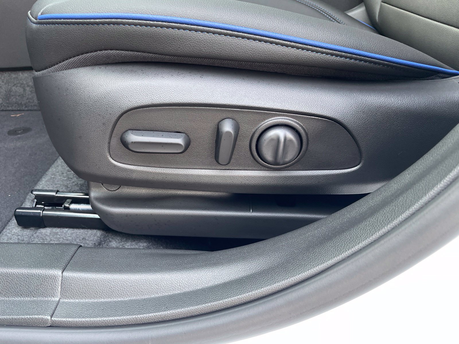 New 2026 Buick Envista Sport Touring w/ Convenience I Package FWD image 15