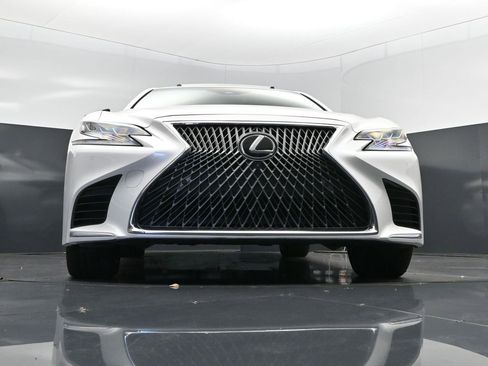 Used 2020 Lexus LS 500 w/ Interior Upgrade Package image 45