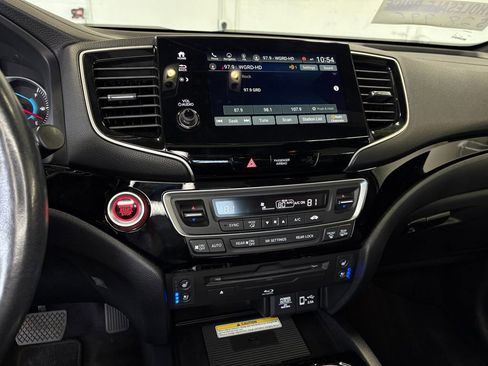 Used 2021 Honda Pilot Black Edition image 19