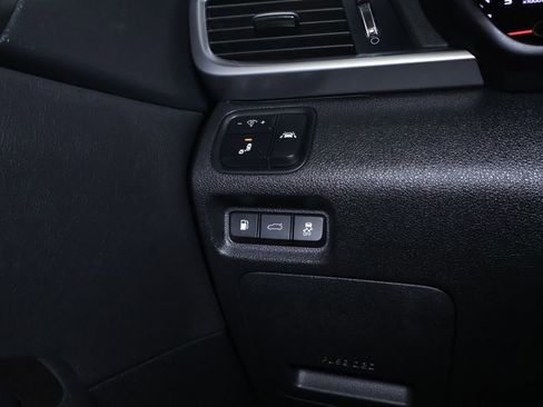 Used 2020 Kia Optima Premium image 25