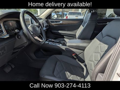 Used 2025 Volkswagen Atlas SE AWD/4WD image 24