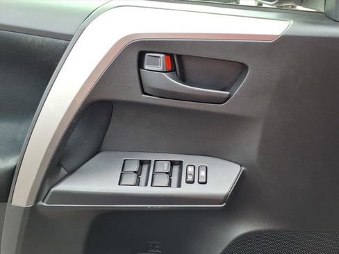 Used 2017 Toyota RAV4 LE image 16