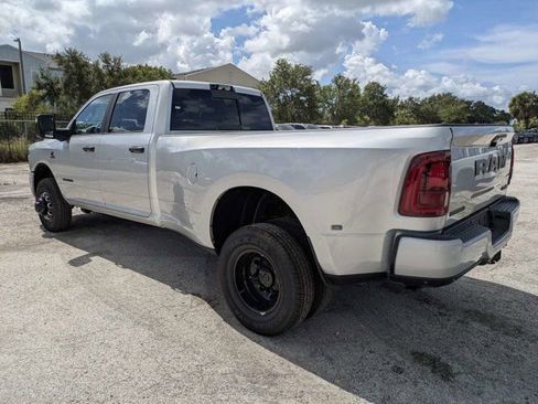 New 2026 RAM 3500 Big Horn AWD/4WD image 5